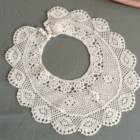 Detachable Crochet Collar - Picture 4 of 6